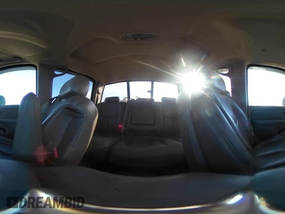 ✅ 2005 Chevrolet Silverado 2500HD LT • VIN: 1GCHK23275F851366 • Lot: 41112367. Wystawiony na IAAI z przebiegiem 300 934 mil. Bezpłatny archiwum sprzedaży aukcyjnych z USA i szczegółowy raport historii pojazdu na DreamBid. Zdjęcie 24.