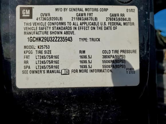 ✅ 2002 Chevrolet Silverado 2500HD LS • VIN: 1GCHK29U32Z235943 • Lot: 93919615. Wystawiony na Copart z przebiegiem 158 815 mil. Bezpłatny archiwum sprzedaży aukcyjnych z USA i szczegółowy raport historii pojazdu na DreamBid. Zdjęcie 12.