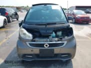 ✅ 2013 Smart fortwo Passion • VIN: WMEEK3BA2DK638916 • Lot: 42938739. Wystawiony na IAAI z przebiegiem 76 738 mil. Bezpłatny archiwum sprzedaży aukcyjnych z USA i szczegółowy raport historii pojazdu na DreamBid. Zdjęcie 13.