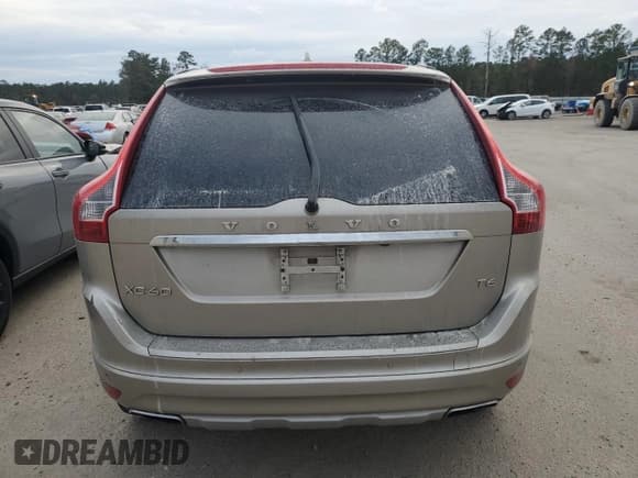 ✅ 2016 Volvo XC60 T6 Drive-E • VIN: YV449MDK8G2832756 • Lot: 83408584. Listed on Copart with Not provided. Free auction sales archive from the USA and detailed vehicle history report at DreamBid. Image 6.