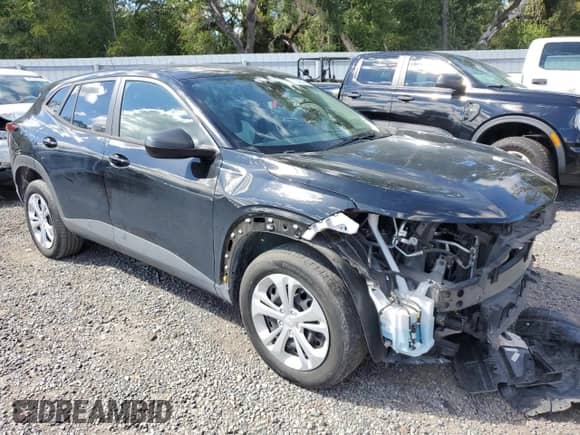 2024 Chevrolet Trax LS with VIN KL77LFE29RC244788, listed as a Copart auction lot 86167595 with 14,412 mi miles and Clean title. Bid and sale history available at DreamBid. Image 4.