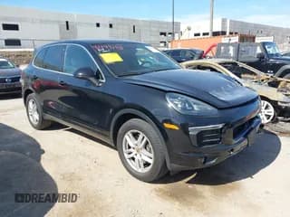 ✅ 2016 Porsche Cayenne • VIN: WP1AA2A22GKA10698 • Lot: 42749288. Wystawiony na IAAI z przebiegiem 71 398 mil. Bezpłatny archiwum sprzedaży aukcyjnych z USA i szczegółowy raport historii pojazdu na DreamBid. Zdjęcie 1.