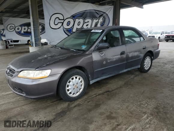 ✅ 1998 Honda Accord LX • VIN: 1HGCG5640WA078802 • Lot: 70937415. Listed on Copart with Not provided. Free auction sales archive from the USA and detailed vehicle history report at DreamBid. Image 1.