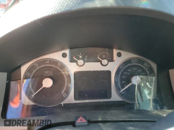 ✅ 2009 Mercury Mariner Premier • VIN: 4M2CU87789KJ18733 • Lot: 76346234. Wystawiony na Copart z przebiegiem Nie podano. Bezpłatny archiwum sprzedaży aukcyjnych z USA i szczegółowy raport historii pojazdu na DreamBid. Zdjęcie 9.