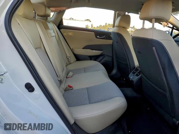 ✅ 2020 Honda Clarity • VIN: JHMZC5F1XLC001329 • Lot: 94188745. Wystawiony na Copart z przebiegiem 44 884 mil. Bezpłatny archiwum sprzedaży aukcyjnych z USA i szczegółowy raport historii pojazdu na DreamBid. Zdjęcie 10.