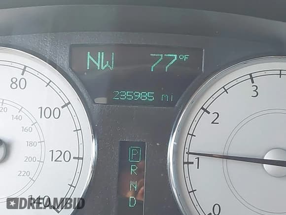 ✅ 2007 Chrysler 300 Touring • VIN: 2C3KA53G77H611469 • Lot: 43735258. Listed on IAAI with 235,985 mi. Free auction sales archive from the USA and detailed vehicle history report at DreamBid. Image 15.