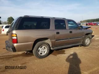 ✅ 2004 Chevrolet Suburban LS • VIN: 1GNEC16Z14R297295 • Лот: 82464884. Опубликован ранее на Copart с пробегом Не указан. Бесплатный доступ к архиву аукционных продаж из США и подробный отчёт об истории автомобиля на DreamBid. Изображение 3.