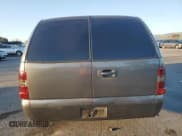 ✅ 2000 Chevrolet Suburban LS • VIN: 3GNFK16TXYG151101 • Лот: 44826315. Опубликован ранее на Copart с пробегом 177 060 миль. Бесплатный доступ к архиву аукционных продаж из США и подробный отчёт об истории автомобиля на DreamBid. Изображение 6.