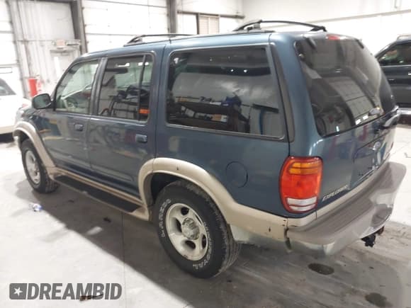 ✅ 1999 Ford Explorer XLT • VIN: 1FMDU35P2XZA31457 • Лот: 43827462. Опубликован ранее на IAAI с пробегом 296 062 миль. Бесплатный доступ к архиву аукционных продаж из США и подробный отчёт об истории автомобиля на DreamBid. Изображение 3.
