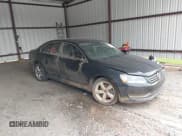 ✅ 2013 Volkswagen Passat SE • VIN: 1VWBH7A38DC028231 • Лот: 42629167. Опубликован ранее на IAAI с пробегом Не указан. Бесплатный доступ к архиву аукционных продаж из США и подробный отчёт об истории автомобиля на DreamBid. Изображение 1.