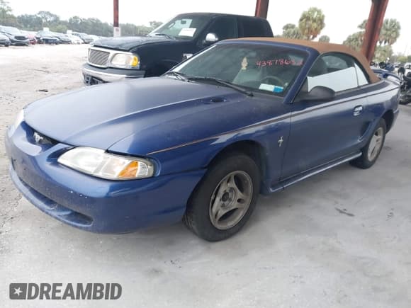 ✅ 1996 Ford Mustang • VIN: 1FALP4446TF220649 • Lot: 43878632. Wystawiony na IAAI z przebiegiem 88 647 mil. Bezpłatny archiwum sprzedaży aukcyjnych z USA i szczegółowy raport historii pojazdu na DreamBid. Zdjęcie 2.