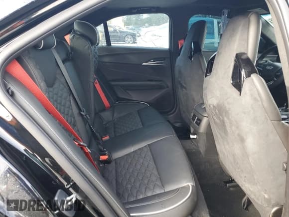 ✅ 2023 Cadillac CT4-V Blackwing • VIN: 1G6DL5RP4P0410979 • Лот: 47238255. Опубликован ранее на Copart с пробегом 9 447 миль. Бесплатный доступ к архиву аукционных продаж из США и подробный отчёт об истории автомобиля на DreamBid. Изображение 10.