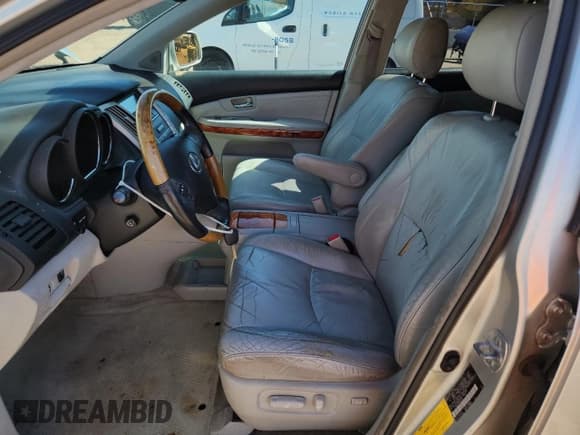 ✅ 2005 Lexus RX 330 • VIN: 2T2GA31U55C019120 • Lot: 83985445. Listed on Copart with 266,070 mi. Free auction sales archive from the USA and detailed vehicle history report at DreamBid. Image 7.