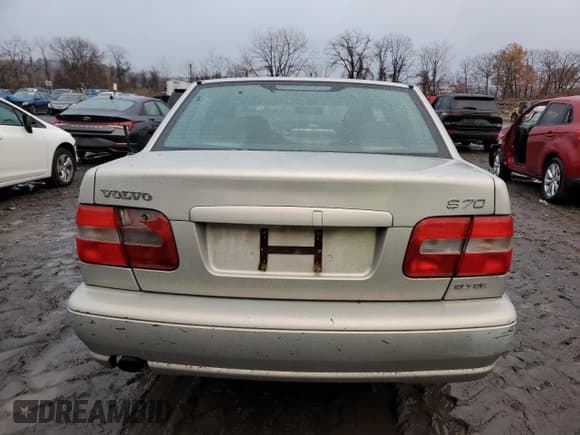 ✅ 2000 Volvo S70 • VIN: YV1LS56D4Y2658316 • Lot: 81021544. Wystawiony na Copart z przebiegiem 147 925 mil. Bezpłatny archiwum sprzedaży aukcyjnych z USA i szczegółowy raport historii pojazdu na DreamBid. Zdjęcie 6.
