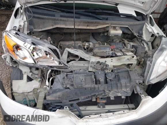 ✅ 2015 Nissan NV200 SV • VIN: 3N6CM0KNXFK727638 • Lot: 42492497. Listed on IAAI with 255,172 mi. Free auction sales archive from the USA and detailed vehicle history report at DreamBid. Image 10.