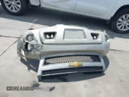 ✅ 2013 Chevrolet Suburban LT • VIN: 1GNSCJE06DR121770 • Lot: 43074095. Wystawiony na IAAI z przebiegiem 240 775 mil. Bezpłatny archiwum sprzedaży aukcyjnych z USA i szczegółowy raport historii pojazdu na DreamBid. Zdjęcie 12.