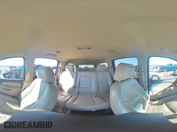 ✅ 2014 Chevrolet Suburban LT • VIN: 1GNSKJE76ER218792 • Lot: 72941234. Wystawiony na Copart z przebiegiem 265 059 mil. Bezpłatny archiwum sprzedaży aukcyjnych z USA i szczegółowy raport historii pojazdu na DreamBid. Zdjęcie 12.