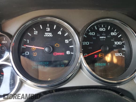 ✅ 2009 Chevrolet Silverado 2500HD LT • VIN: 1GCHK59K69E112140 • Лот: 62650595. Опубликован ранее на Copart с пробегом 291 863 миль. Бесплатный доступ к архиву аукционных продаж из США и подробный отчёт об истории автомобиля на DreamBid. Изображение 9.