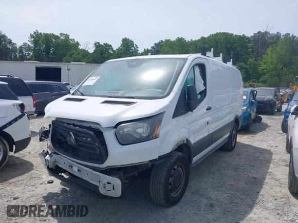 ✅ 2016 Ford Transit Cargo • VIN: 1FTYE1YM6GKB15539 • Lot: 42228687. Wystawiony na IAAI z przebiegiem 326 338 mil. Bezpłatny archiwum sprzedaży aukcyjnych z USA i szczegółowy raport historii pojazdu na DreamBid. Zdjęcie 17.