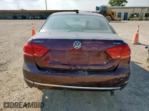 ✅ 2014 Volkswagen Passat SEL Premium • VIN: 1VWCM7A37EC095677 • Lot: 80901495. Wystawiony na Copart z przebiegiem 131 498 mil. Bezpłatny archiwum sprzedaży aukcyjnych z USA i szczegółowy raport historii pojazdu na DreamBid. Zdjęcie 6.