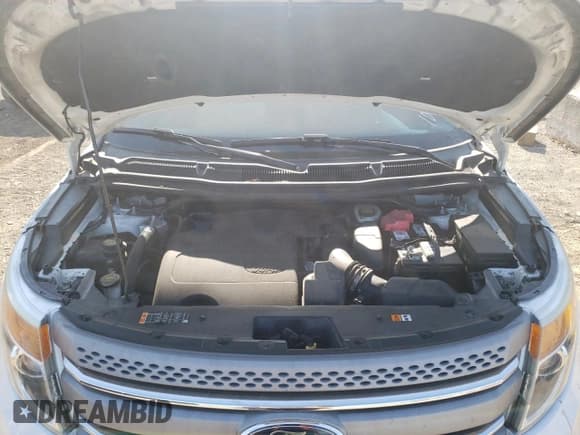 ✅ 2015 Ford Explorer • VIN: 1FM5K8B84FGC35773 • Lot: 90779525. Listed on Copart with 114,776 mi. Free auction sales archive from the USA and detailed vehicle history report at DreamBid. Image 12.