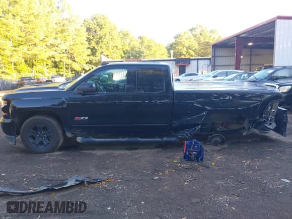 ✅ 2019 Chevrolet Silverado 1500 LT • VIN: 2GCVKPEC7K1217712 • Lot: 43382960. Wystawiony na IAAI z przebiegiem 84 088 mil. Bezpłatny archiwum sprzedaży aukcyjnych z USA i szczegółowy raport historii pojazdu na DreamBid. Zdjęcie 14.