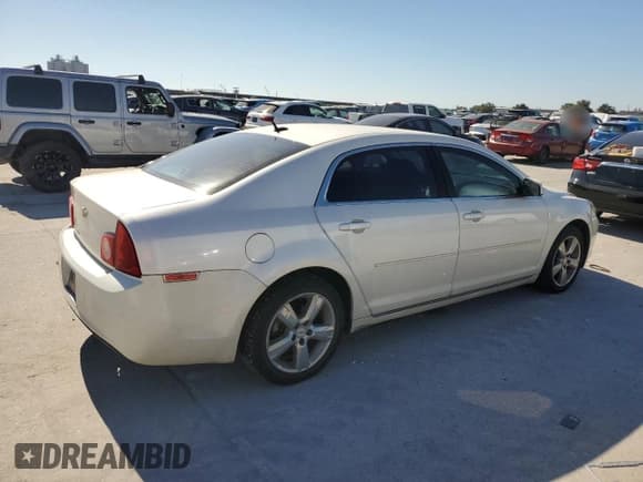 ✅ 2011 Chevrolet Malibu 2LT • VIN: 1G1ZD5E15BF322152 • Lot: 75455374. Listed on Copart with 118,241 mi. Free auction sales archive from the USA and detailed vehicle history report at DreamBid. Image 3.