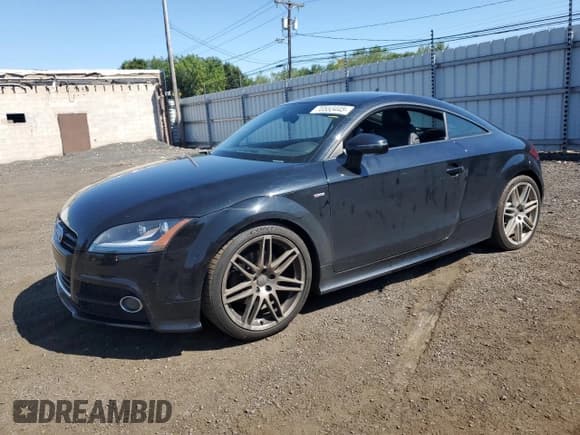 ✅ 2014 Audi TT 2.0T • VIN: TRUBFAFKXE1002576 • Лот: 70553445. Опубликован ранее на Copart с пробегом 105 946 миль. Бесплатный доступ к архиву аукционных продаж из США и подробный отчёт об истории автомобиля на DreamBid. Изображение 1.