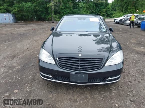 ✅ 2011 Mercedes-Benz S 550 • VIN: WDDNG8GB5BA370600 • Лот: 42509949. Опубликован ранее на IAAI с пробегом 71 282 миль. Бесплатный доступ к архиву аукционных продаж из США и подробный отчёт об истории автомобиля на DreamBid. Изображение 12.