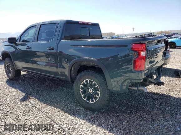 ✅ 2025 Chevrolet Silverado 1500 ZR2 • VIN: 3GCUKHELXSG284846 • Лот: 57671875. Опубликован ранее на Copart с пробегом 1 122 миль. Бесплатный доступ к архиву аукционных продаж из США и подробный отчёт об истории автомобиля на DreamBid. Изображение 2.