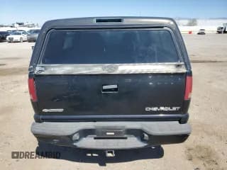 ✅ 2003 Chevrolet S-10 LS • VIN: 1GCCS14X338177961 • Лот: 50271315. Опубликован ранее на Copart с пробегом Не указан. Бесплатный доступ к архиву аукционных продаж из США и подробный отчёт об истории автомобиля на DreamBid. Изображение 6.