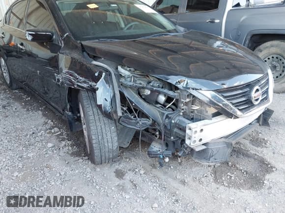 ✅ 2018 Nissan Altima SV • VIN: 1N4AL3AP0JC475596 • Lot: 43452565. Wystawiony na IAAI z przebiegiem 131 453 mil. Bezpłatny archiwum sprzedaży aukcyjnych z USA i szczegółowy raport historii pojazdu na DreamBid. Zdjęcie 6.