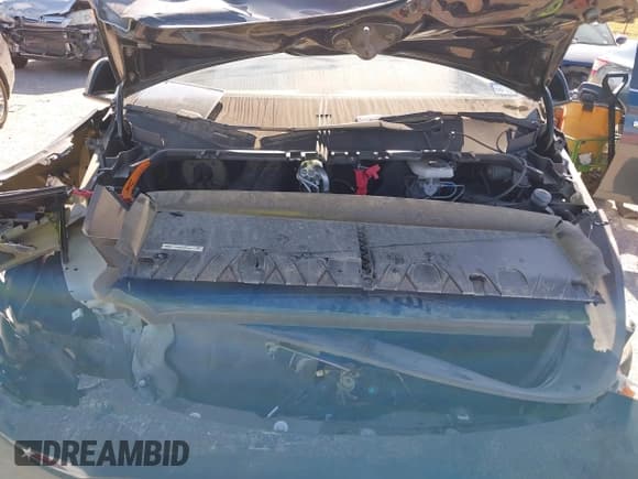 ✅ 2023 Tesla Model Y Performance • VIN: 7SAYGDEF1PF784383 • Lot: 43520884. Wystawiony na IAAI z przebiegiem 24 014 mil. Bezpłatny archiwum sprzedaży aukcyjnych z USA i szczegółowy raport historii pojazdu na DreamBid. Zdjęcie 10.