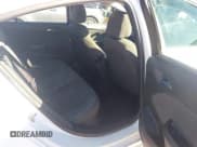 ✅ 2019 Chevrolet Cruze LT • VIN: 1G1BE5SM9K7121085 • Lot: 43693930. Listed on IAAI with 161,367 mi. Free auction sales archive from the USA and detailed vehicle history report at DreamBid. Image 8.