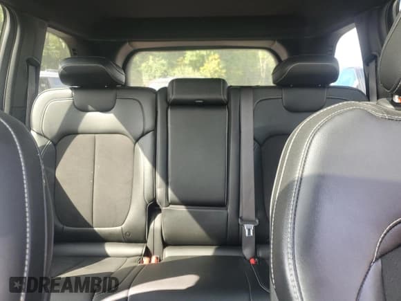 ✅ 2024 Jeep Grand Cherokee Laredo • VIN: 1C4RJHAG4RC259732 • Lot: 70576165. Listed on Copart with 9,695 mi. Free auction sales archive from the USA and detailed vehicle history report at DreamBid. Image 10.