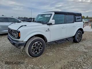 ✅ 2024 Ford Bronco Outer Banks • VIN: 1FMDE8BH7RLA60031 • Lot: 95660485. Wystawiony na Copart z przebiegiem Nie podano. Bezpłatny archiwum sprzedaży aukcyjnych z USA i szczegółowy raport historii pojazdu na DreamBid. Zdjęcie 1.