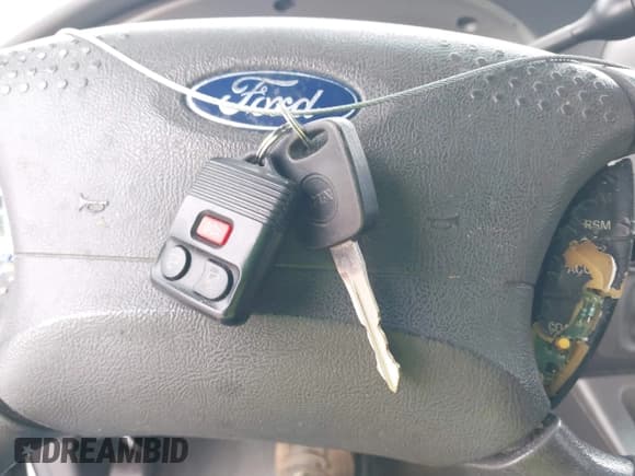 ✅ 2001 Ford Explorer Sport • VIN: 1FMYU60E61UB69970 • Лот: 41492397. Опубликован ранее на IAAI с пробегом 239 040 миль. Бесплатный доступ к архиву аукционных продаж из США и подробный отчёт об истории автомобиля на DreamBid. Изображение 11.