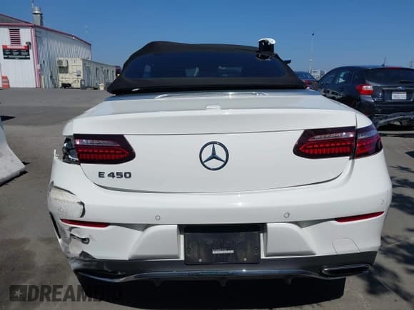 ✅ 2021 Mercedes-Benz E 450 • VIN: W1K1K5JB3MF151872 • Lot: 42486743. Listed on IAAI with 65,139 mi. Free auction sales archive from the USA and detailed vehicle history report at DreamBid. Image 16.