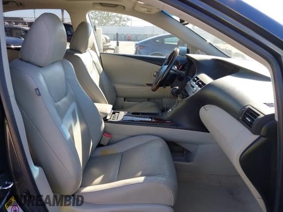 ✅ 2011 Lexus RX 350 • VIN: 2T2ZK1BA0BC045862 • Lot: 43882642. Wystawiony na IAAI z przebiegiem 151 569 mil. Bezpłatny archiwum sprzedaży aukcyjnych z USA i szczegółowy raport historii pojazdu na DreamBid. Zdjęcie 5.