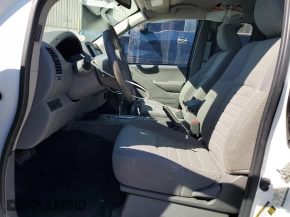 ✅ 2020 Nissan Frontier S • VIN: 1N6ED0CE7LN708977 • Lot: 49546945. Wystawiony na Copart z przebiegiem 135 649 mil. Bezpłatny archiwum sprzedaży aukcyjnych z USA i szczegółowy raport historii pojazdu na DreamBid. Zdjęcie 7.