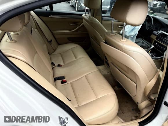 ✅ 2014 BMW 5 Series 528i xDrive • VIN: WBA5A7C55ED219245 • Lot: 43624070. Listed on IAAI with 122,296 mi. Free auction sales archive from the USA and detailed vehicle history report at DreamBid. Image 8.
