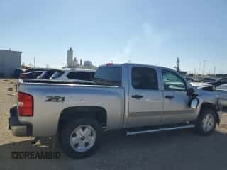 2010 Chevrolet Silverado 1500 LT z VIN 3GCRKSE30AG220722, wystawiony jako Copart lot #85908515 z przebiegiem 176 597 mil mil oraz Szkoda całkowita • Salvage title. Historia ofert i sprzedaży dostępna na DreamBid. Obrazek 3.