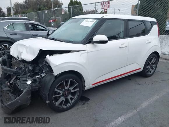 ✅ 2020 Kia Soul GT-Line • VIN: KNDJ63AUXL7701663 • Lot: 43367980. Wystawiony na IAAI z przebiegiem 74 270 mil. Bezpłatny archiwum sprzedaży aukcyjnych z USA i szczegółowy raport historii pojazdu na DreamBid. Zdjęcie 2.