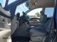 ✅ 2008 Kia Rondo LX • VIN: KNAFG526587146396 • Lot: 42370462. Wystawiony na IAAI z przebiegiem 195 496 mil. Bezpłatny archiwum sprzedaży aukcyjnych z USA i szczegółowy raport historii pojazdu na DreamBid. Zdjęcie 5.