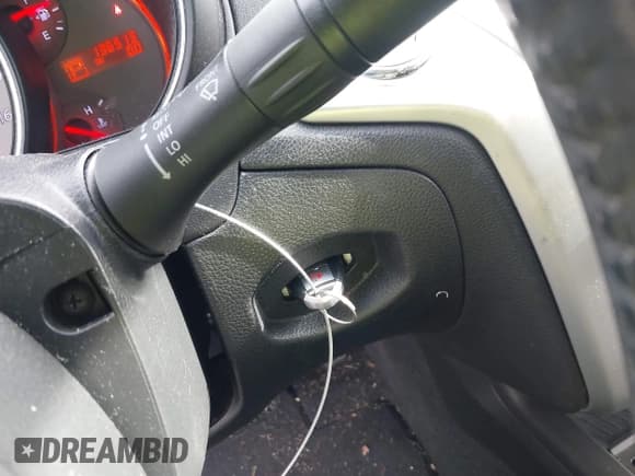 ✅ 2009 Nissan Murano SL • VIN: JN8AZ18W99W154049 • Lot: 43613975. Wystawiony na IAAI z przebiegiem 137 290 mil. Bezpłatny archiwum sprzedaży aukcyjnych z USA i szczegółowy raport historii pojazdu na DreamBid. Zdjęcie 11.