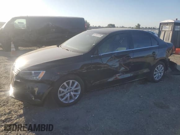 ✅ 2013 Volkswagen Jetta SE • VIN: 3VWDP7AJ4DM398908 • Лот: 57707775. Опубликован ранее на Copart с пробегом 70 970 миль. Бесплатный доступ к архиву аукционных продаж из США и подробный отчёт об истории автомобиля на DreamBid. Изображение 1.