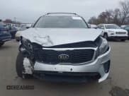 ✅ 2019 Kia Sorento LX • VIN: 5XYPGDA34KG595250 • Лот: 43700319. Опубликован ранее на IAAI с пробегом 116 027 миль. Бесплатный доступ к архиву аукционных продаж из США и подробный отчёт об истории автомобиля на DreamBid. Изображение 12.