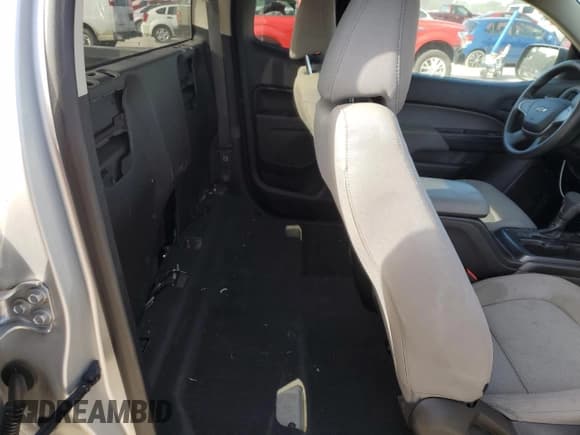 ✅ 2016 Chevrolet Colorado 2WD WT • VIN: 1GCHSBE37G1386108 • Лот: 72681144. Опубликован ранее на Copart с пробегом 139 941 миль. Бесплатный доступ к архиву аукционных продаж из США и подробный отчёт об истории автомобиля на DreamBid. Изображение 10.