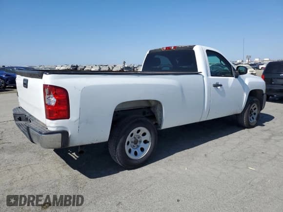 ✅ 2008 Chevrolet Silverado 1500 Work Truck • VIN: 1GCEC14008Z298277 • Lot: 61936185. Listed on Copart with 140,706 mi. Free auction sales archive from the USA and detailed vehicle history report at DreamBid. Image 3.