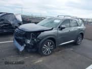 ✅ 2024 Nissan Pathfinder Platinum • VIN: 5N1DR3DH5RC249989 • Лот: 41875666. Опубликован ранее на IAAI с пробегом 4 218 миль. Бесплатный доступ к архиву аукционных продаж из США и подробный отчёт об истории автомобиля на DreamBid. Изображение 17.